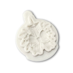 CHRISTMAS CANDLE WITH WREATH AND RIBBON MOULD