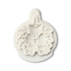 CHRISTMAS CANDLE WITH WREATH AND RIBBON MOULD