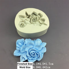 OPEN ROSES WITH LEAVES MOULD