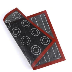 NONSTICK BAKING MAT WITH MACARONS AND ÉCLAIRS MARKINGS 1 PC