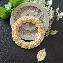 MINI ROSES WREATH/GARLAND WITH LEAVES MOULD