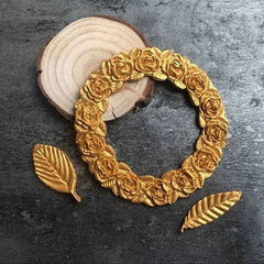 MINI ROSES WREATH/GARLAND WITH LEAVES MOULD