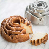 LARGE ROSE BUNDT CAKE TIN