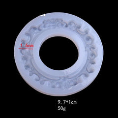 ROUND VICTORIAN FRAME MOULD