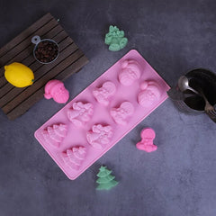 LARGE CHRISTMAS THEMED CHOCOLATE MOULD 8 CAVITY