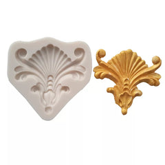 SINGLE EUROPEAN RELIEF WITH SCROLL BORDER MOULD