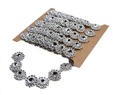 SILVER ROUND RHINESTONE FLOWER RIBBON