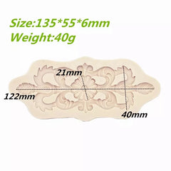 RETRO FLOWER CENTER WITH SCROLL BORDER MOULD