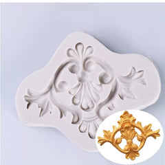 SINGLE PALM CENTER WITH SCROLL BORDER MOULD