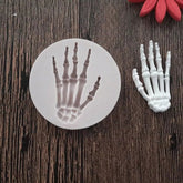 MINI HALLOWEEN SKELETON HAND MOULD