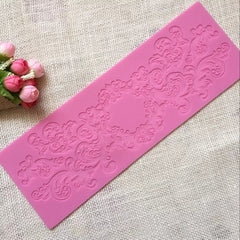 SCROLLS CAKE LACE MAT