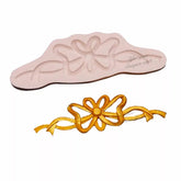 BOW WITH RIBBONS BORDER MOLD