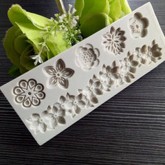 SMALL FLOWERS BORDER MOULD WITH FILLER FLOWERS (GREY)