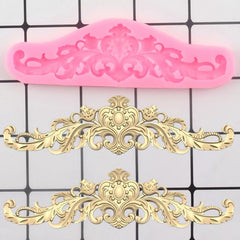 MINI SCROLL BORDER WITH BROOCH CENTER MOULD