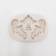 FLEUR DE LIS SCROLL MOULD 3PCS