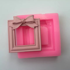 MINI SQUARE FRAME WITH BOW MOULD
