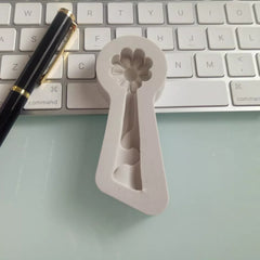 FABRIC DRAPE TUSSLE WITH FLOWER MOULD