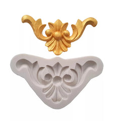 SINGLE PALMS WITH PEARL CENTER SCROLL BORDER MOULD