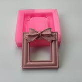 MINI SQUARE FRAME WITH BOW MOULD