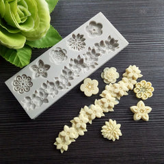 SMALL FLOWERS BORDER MOULD WITH FILLER FLOWERS (GREY)