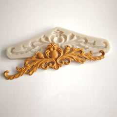 SCROLL WITH FLOWER BUD BORDER MOULD