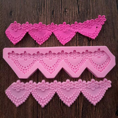 LACE WITH DRAPE AND FLOWERS BORDER MOULD