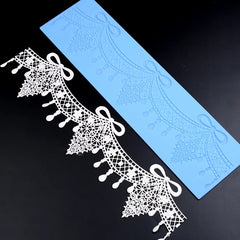 CHANDELIER LACE MAT