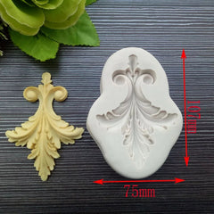 FLEUR DE LIS SCROLL MOULD 1 PC