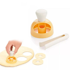 DOUGHNUT CUTTER WITH DIPPER