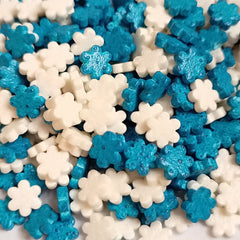 BLUE AND WHITE FLAT FLOWER CANDY SPRINKLES 15G