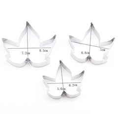 MAPLE LEAF CUTTERS SET A401