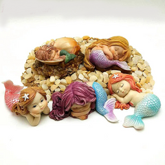 3D SILICONE MERMAID MOULD SLEEPING ON ARMS