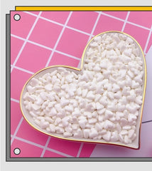 WHITE SUGAR PEARLS LOVE HEARTS 15 GMS