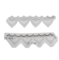 LACE WITH DRAPE AND FLOWERS BORDER MOULD