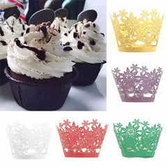 LASER CUT SNOWFLAKES CUPCAKE CAGES/WRAPPERS - {12 Pcs}