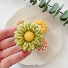 DAISIES COOKIE/DIWALI SWEETS/MOON CAKES PLUNGER MOULD 4PCS