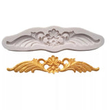 DAISY FLOWER CENTER WITH WINGS SCROLL BORDER MOULD