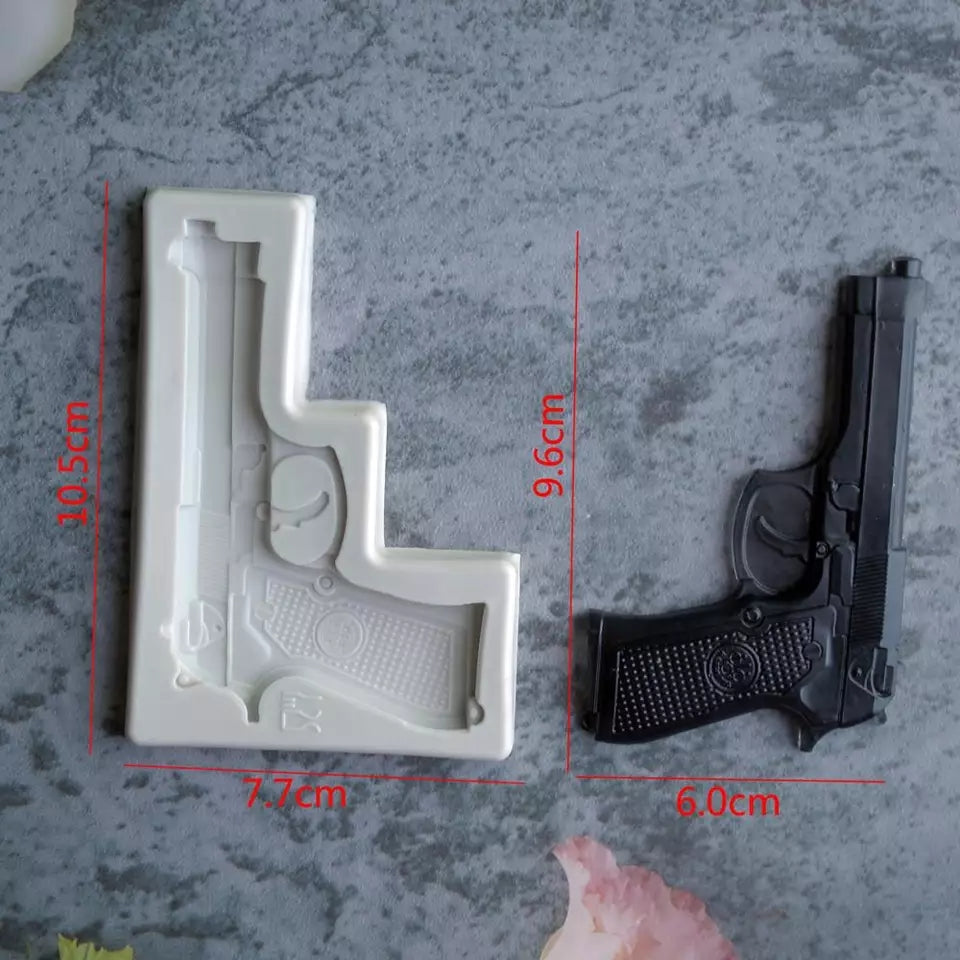 GUN AND BULLETS MOULD