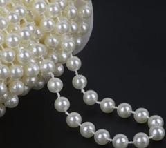 WHITE PEARLY STRING WITH LARGE PEARLS