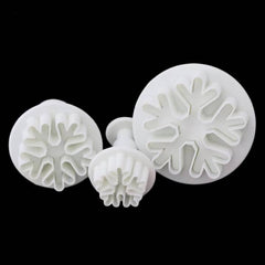 SNOWFLAKES CUTTERS 3PCS